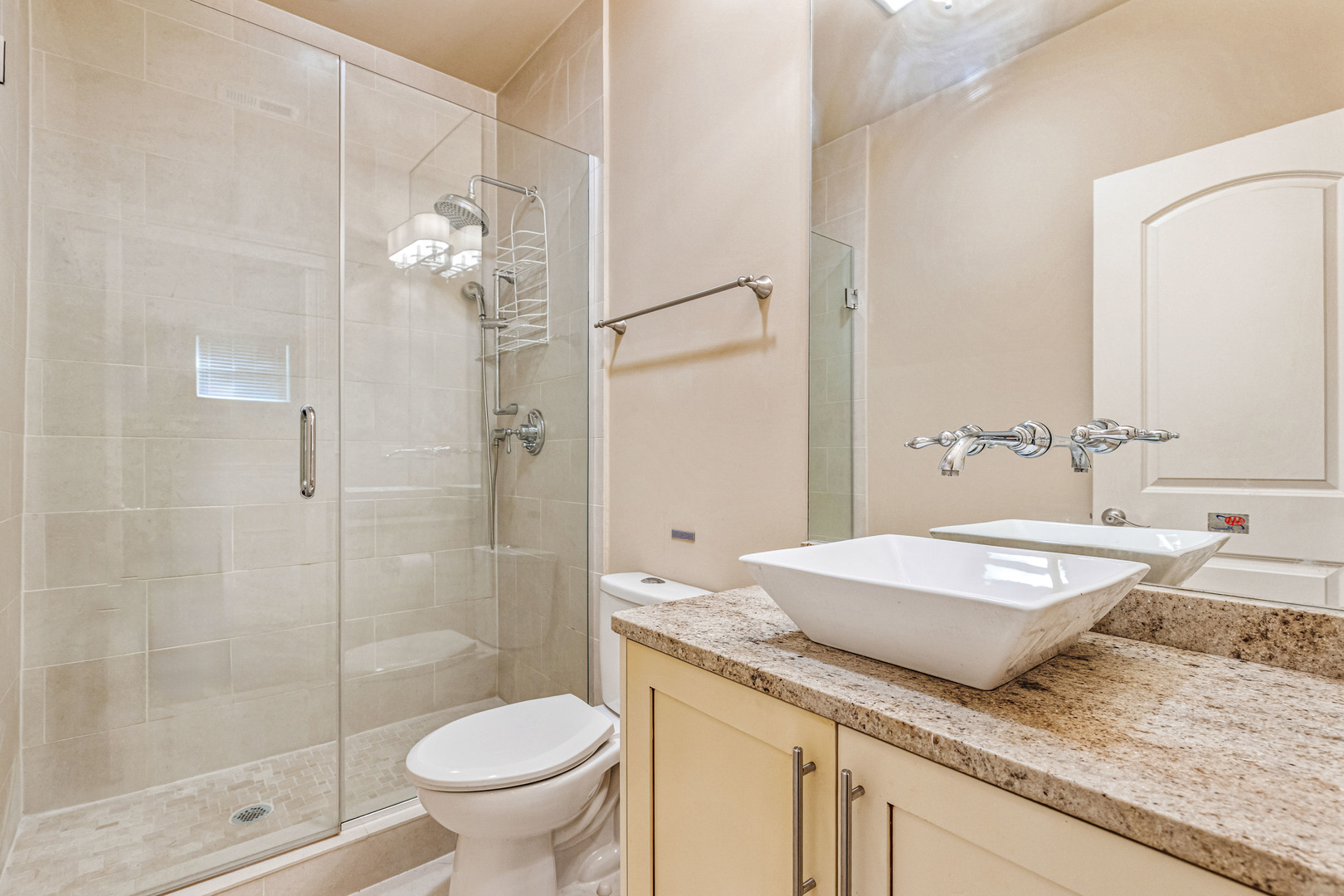 4065 S Ellis Avenue, Chicago, IL 60653