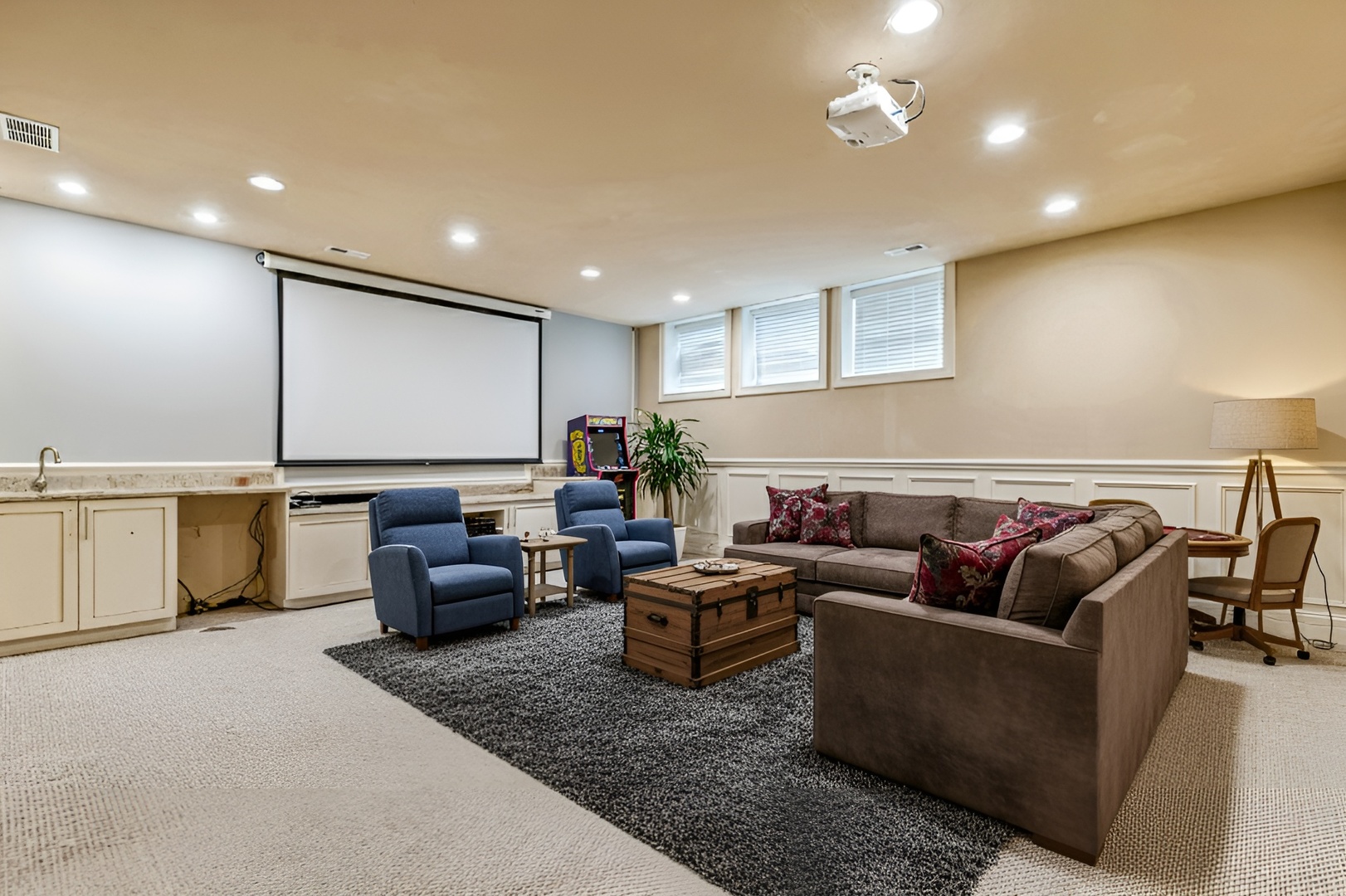 4065 S Ellis Avenue, Chicago, IL 60653