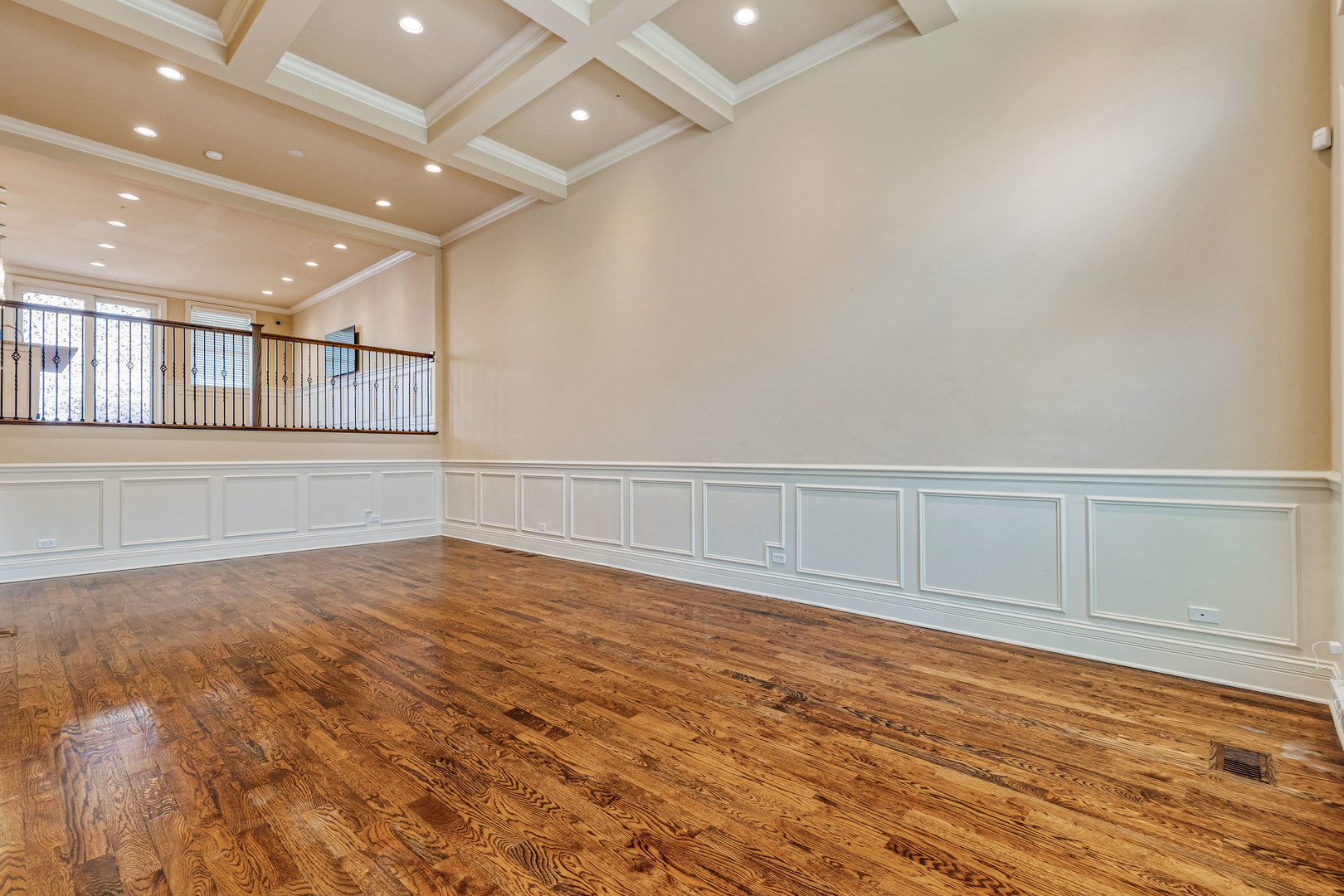 4065 S Ellis Avenue, Chicago, IL 60653