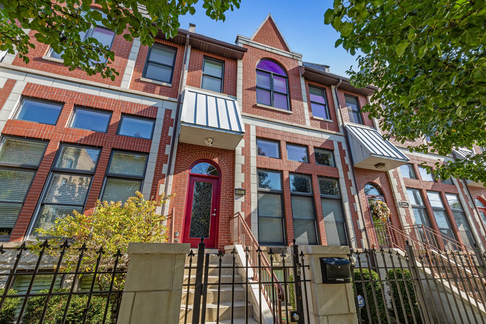 4065 S Ellis Avenue, Chicago, IL 60653