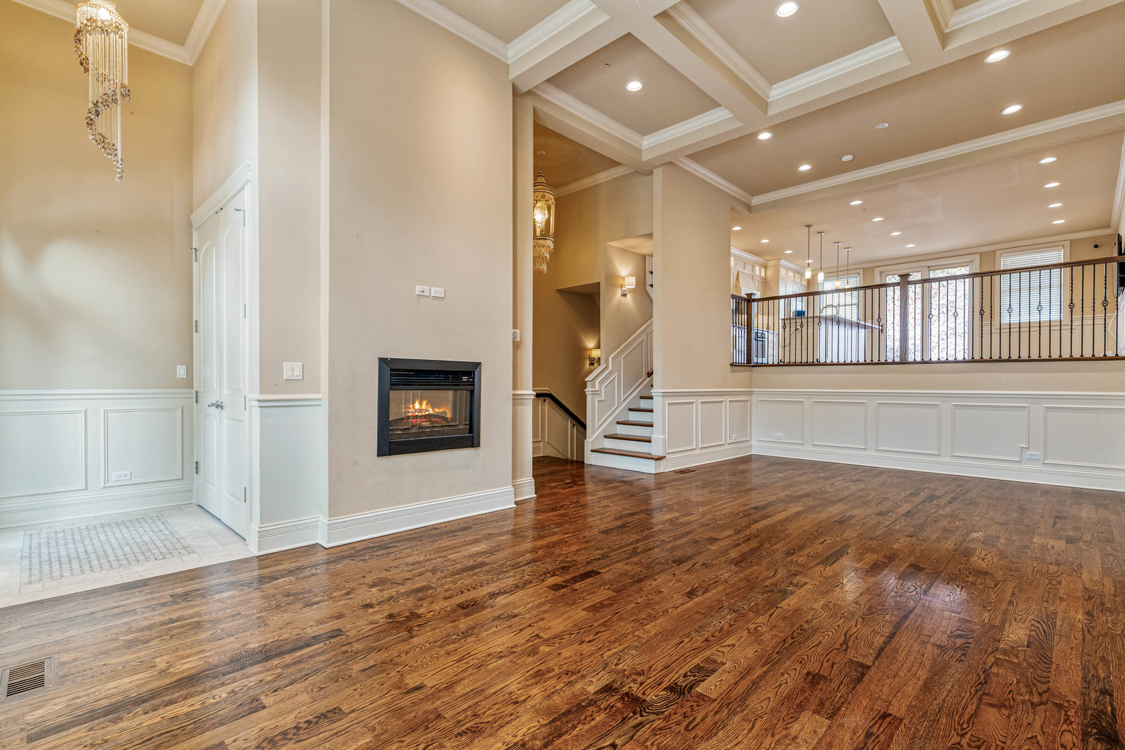 4065 S Ellis Avenue, Chicago, IL 60653