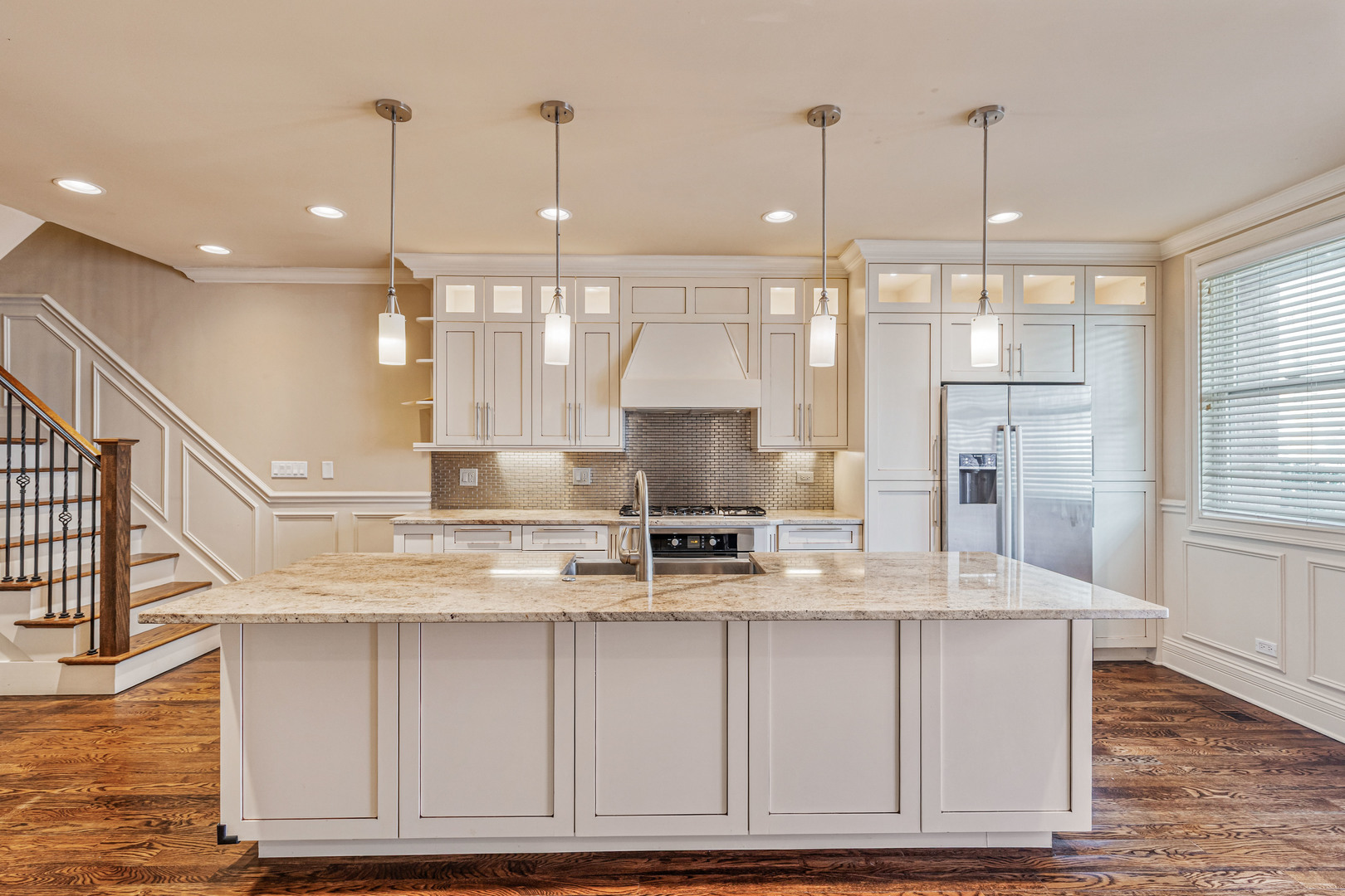 4065 S Ellis Avenue, Chicago, IL 60653