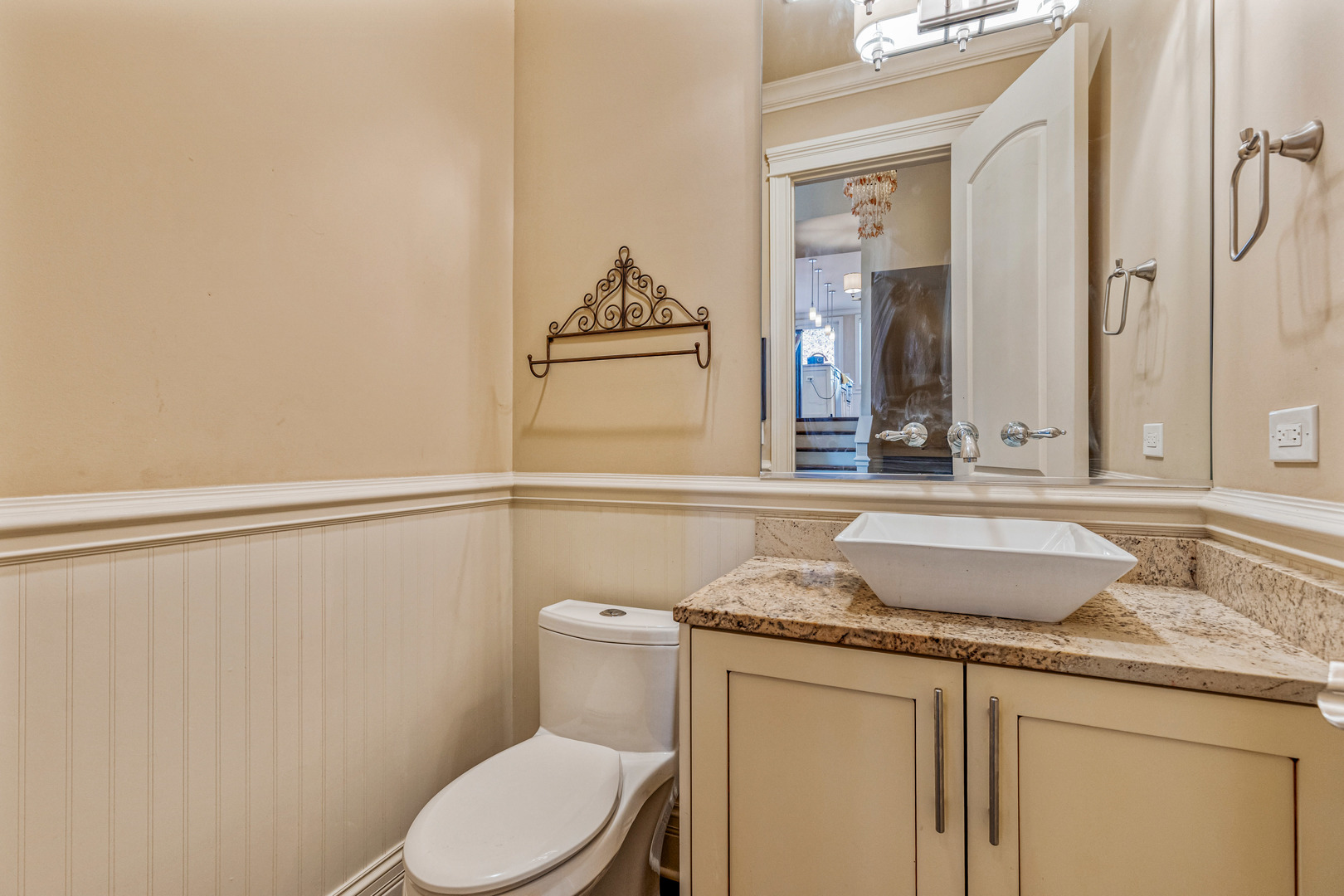 4065 S Ellis Avenue, Chicago, IL 60653