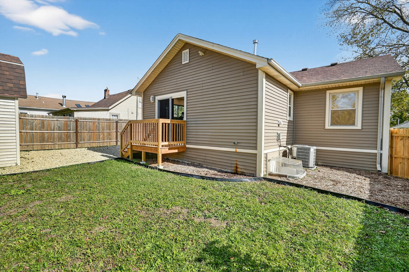 42362 N Poplar Street, Antioch, IL 60002