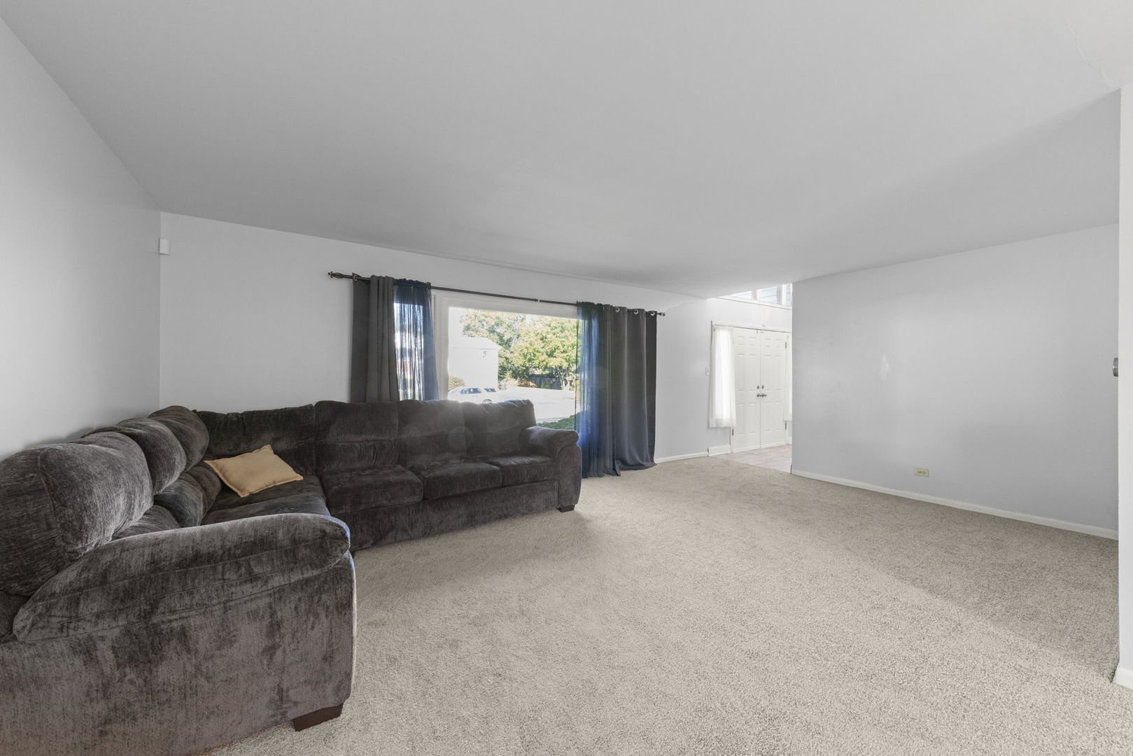 18749 Loomis Avenue, Homewood, IL 60430