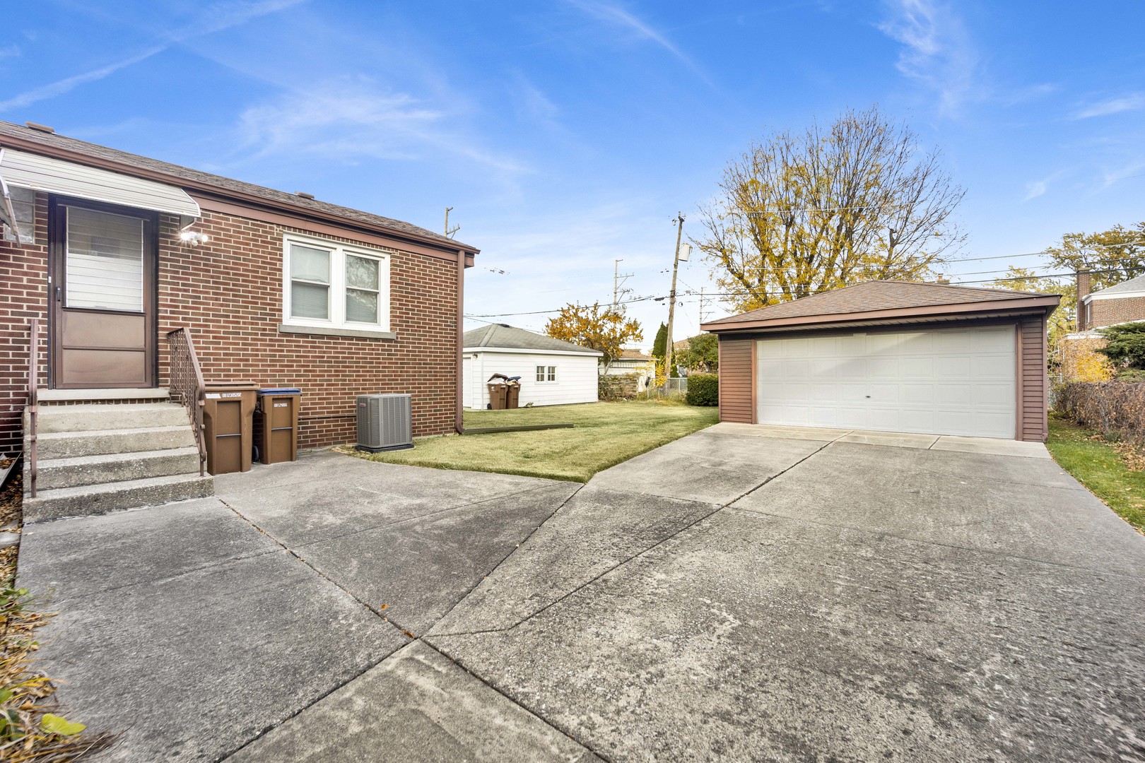 2223 S 7th Avenue, North Riverside, IL 60546