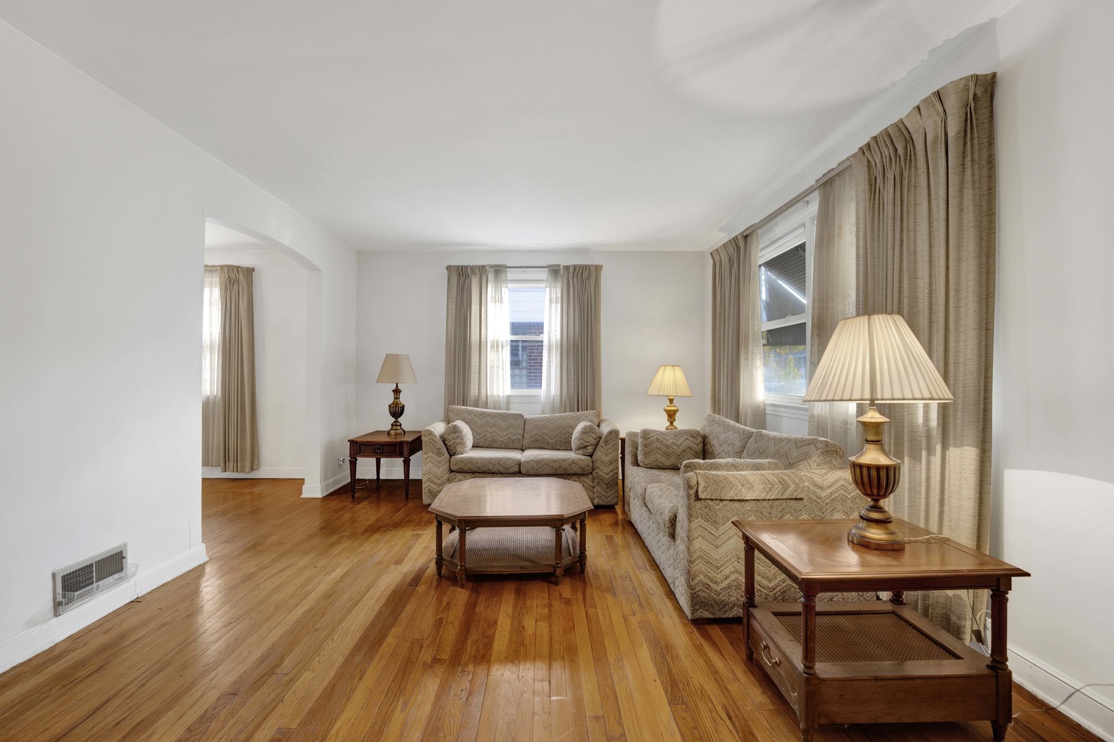 2223 S 7th Avenue, North Riverside, IL 60546