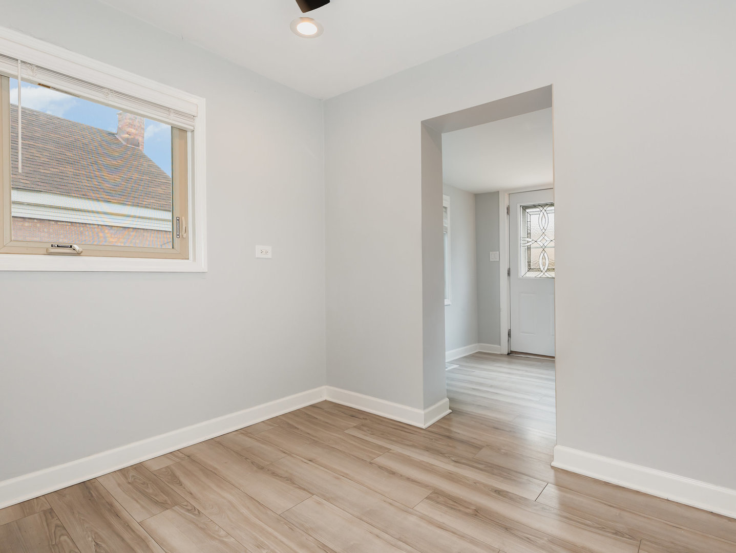 6415 S Leclaire Avenue, Chicago, IL 60638