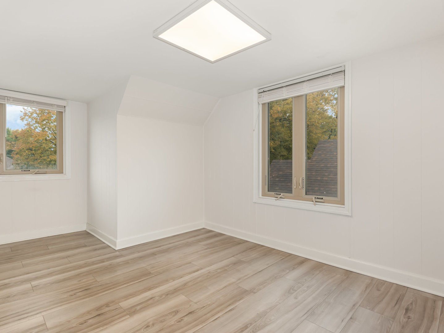 6415 S Leclaire Avenue, Chicago, IL 60638