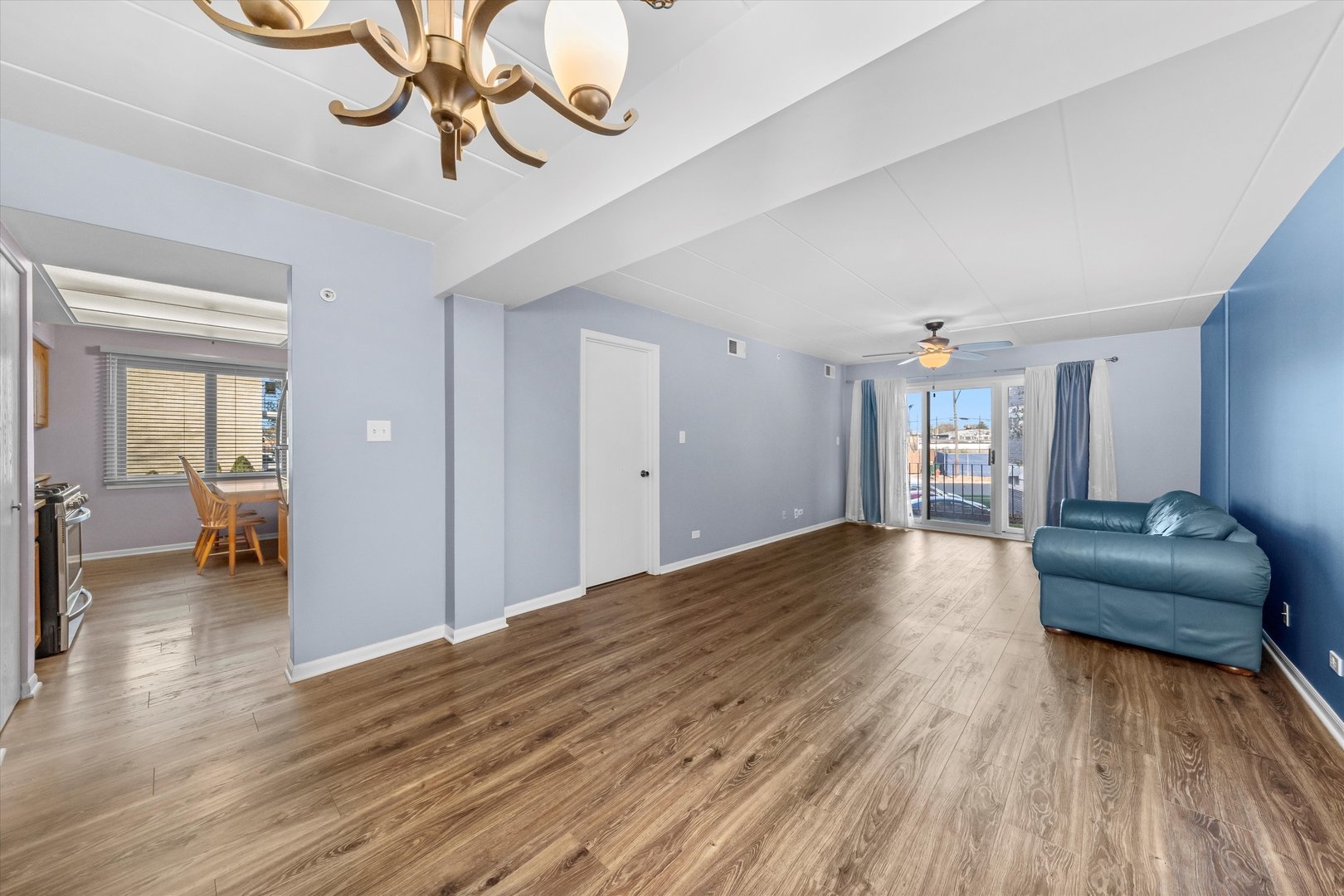 4530 W 93rd Street #1A, Oak Lawn, IL 60453