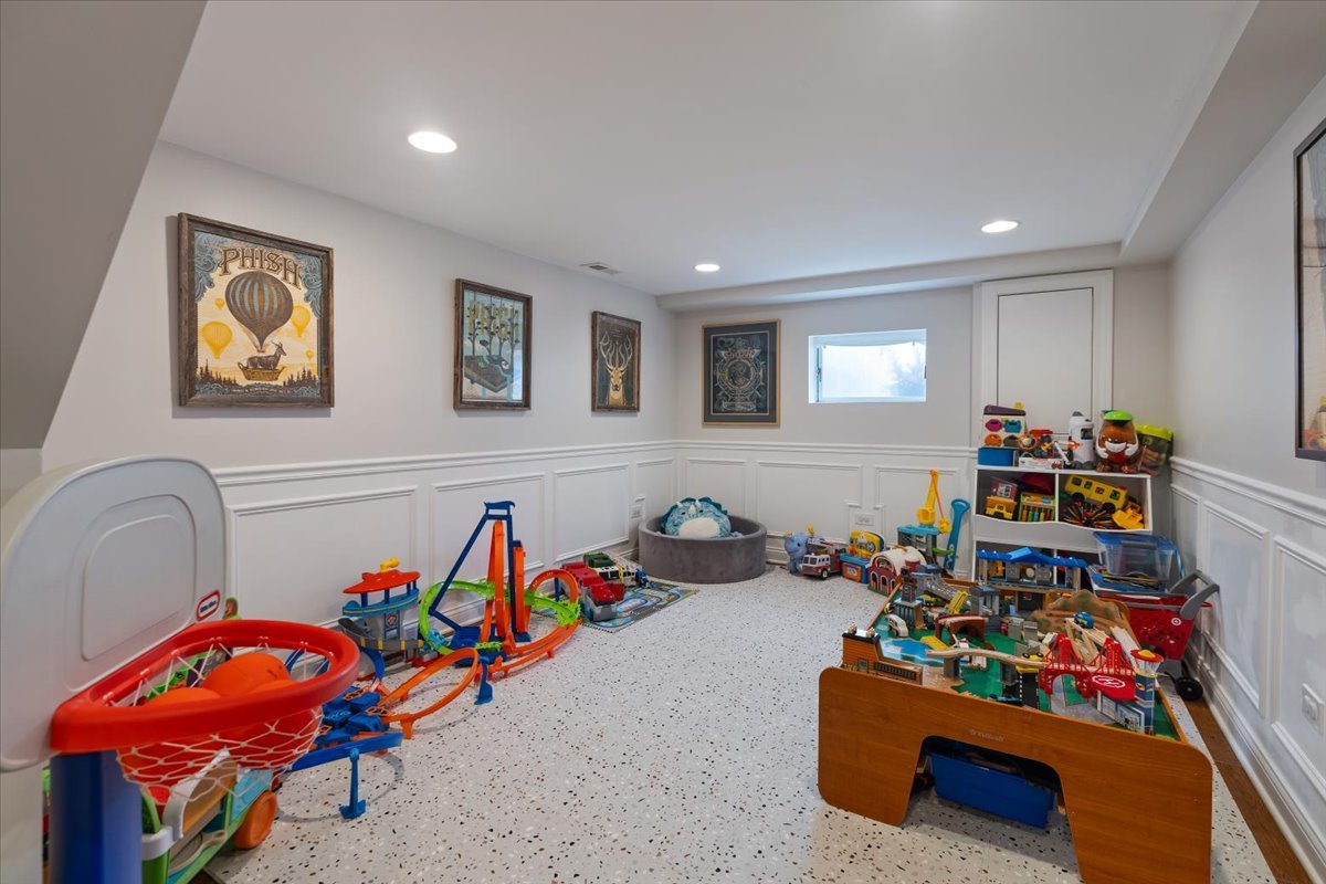 5404 N Natoma Avenue, Chicago, IL 60656