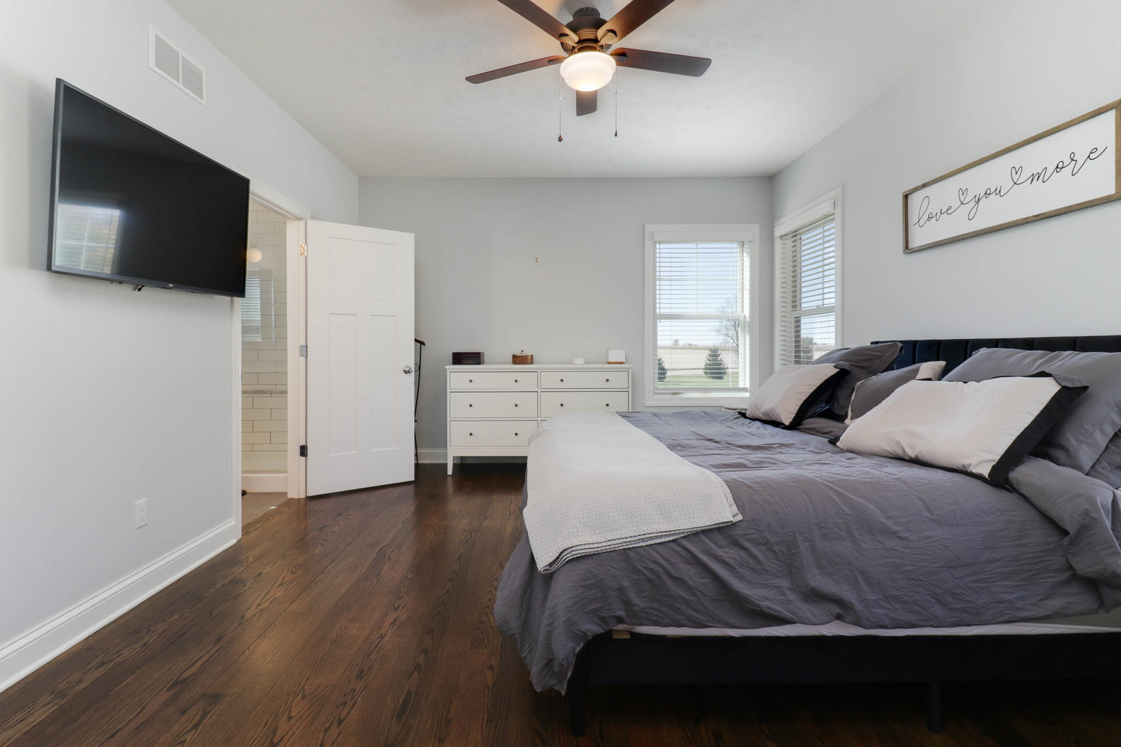 16658 N 200 East Road, Danvers, IL 61732