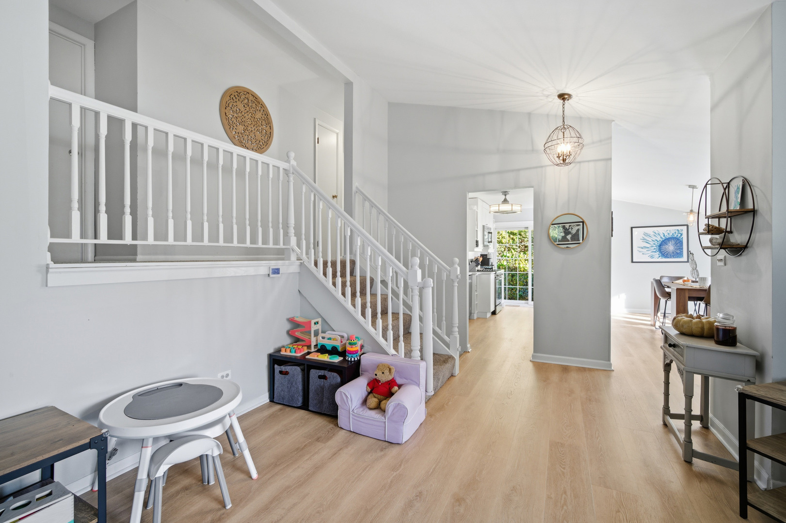 484 Chatham Circle, Buffalo Grove, IL 60089