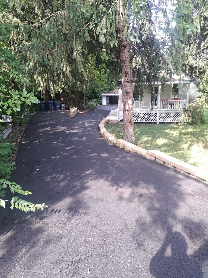 4610 Dumoulin Avenue, Lisle, IL 60532