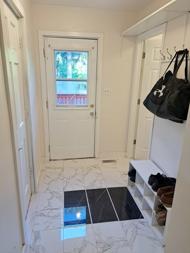 4610 Dumoulin Avenue, Lisle, IL 60532