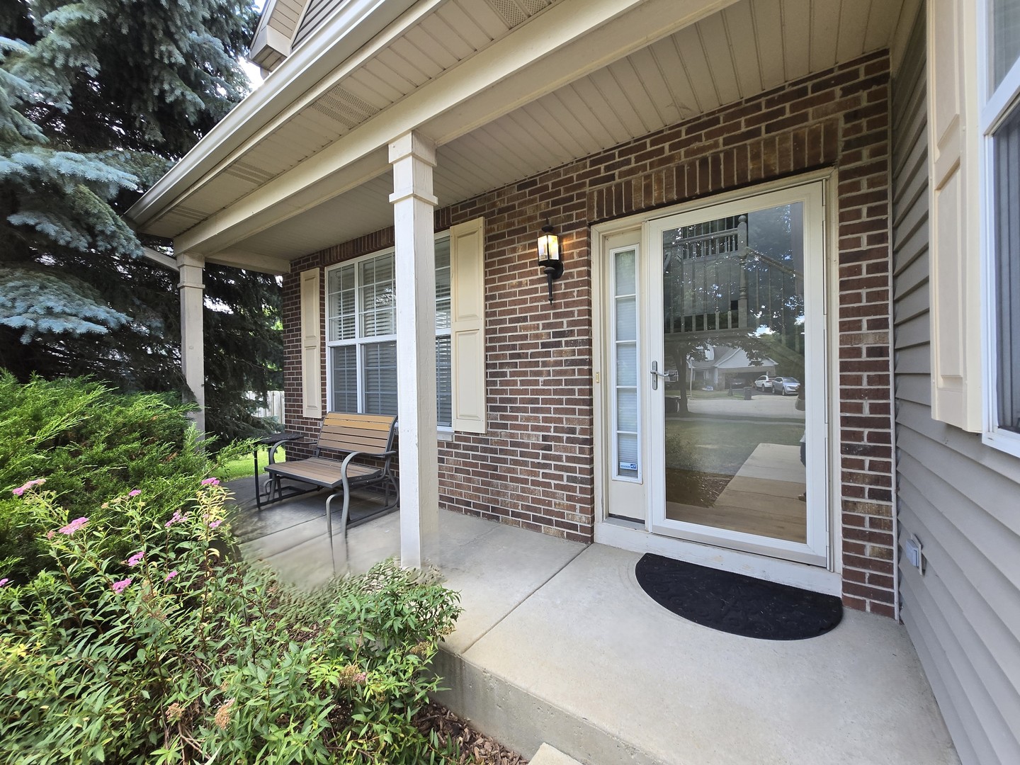 1204 FREDERICK Court, Elgin, IL 60120