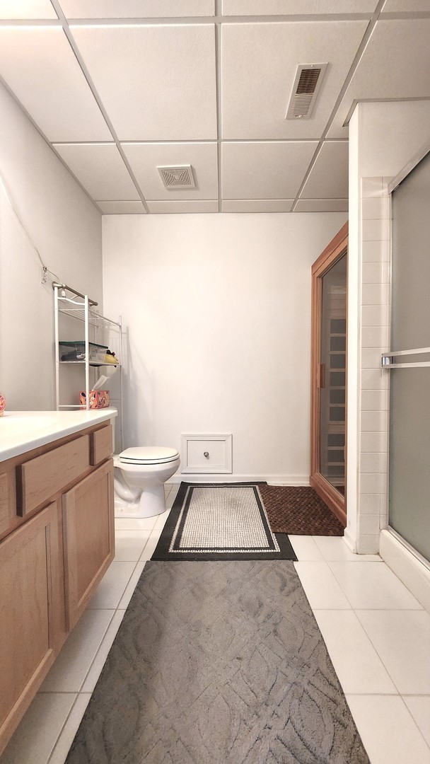 1204 FREDERICK Court, Elgin, IL 60120