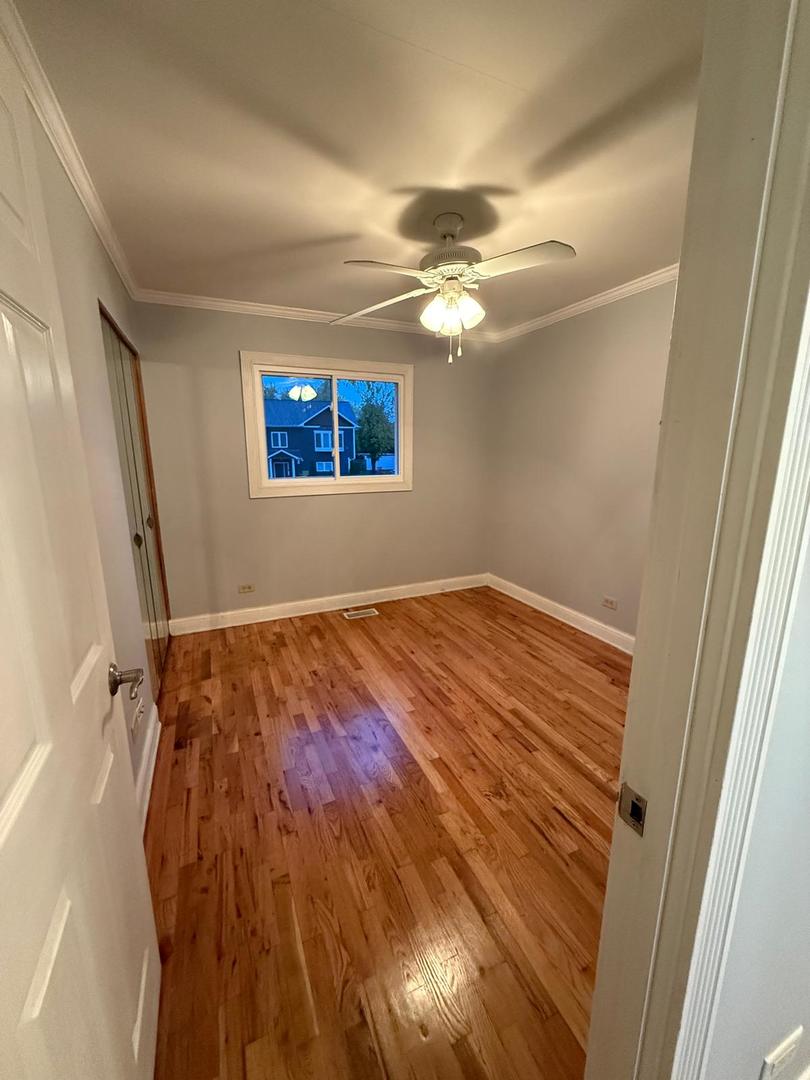 1440 Gentry Road, Hoffman Estates, IL 60169