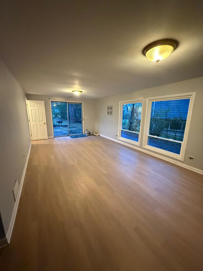 1440 Gentry Road, Hoffman Estates, IL 60169