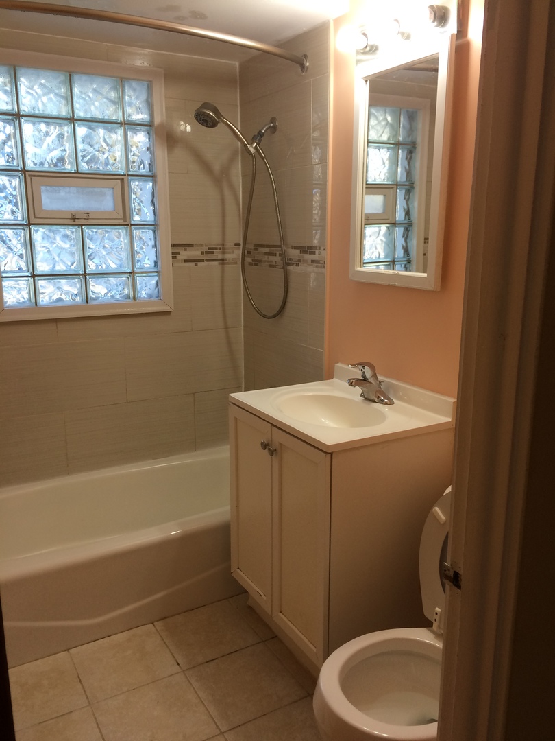 Naperville, IL 60563