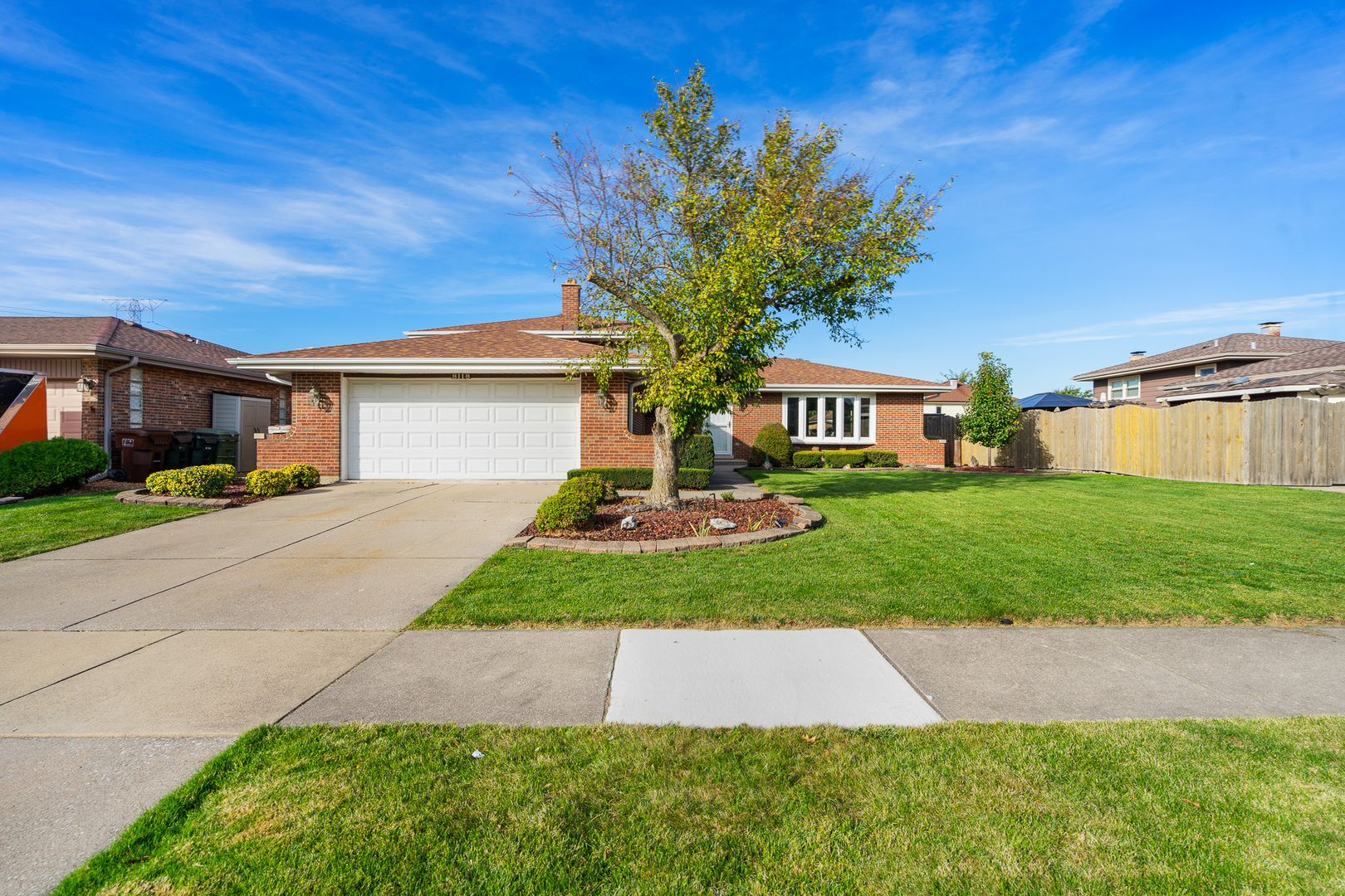 8118 Tudor Lane, Tinley Park, IL 60477