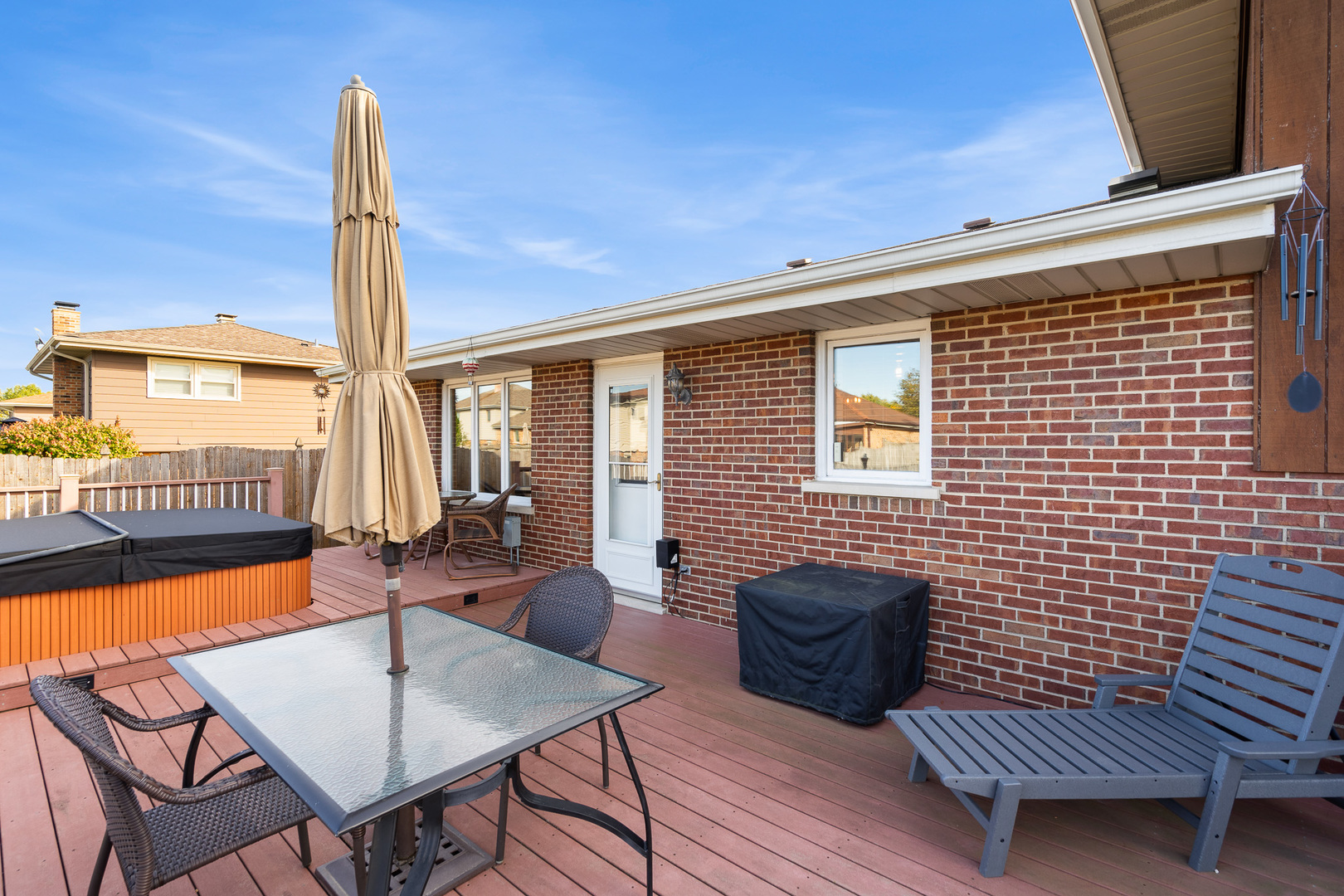 8118 Tudor Lane, Tinley Park, IL 60477