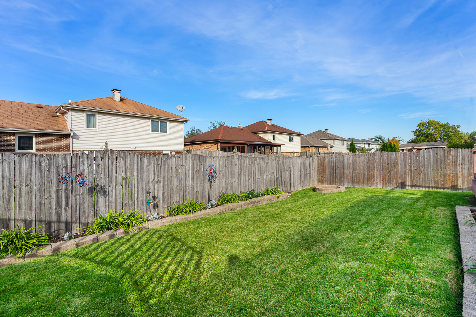 8118 Tudor Lane, Tinley Park, IL 60477