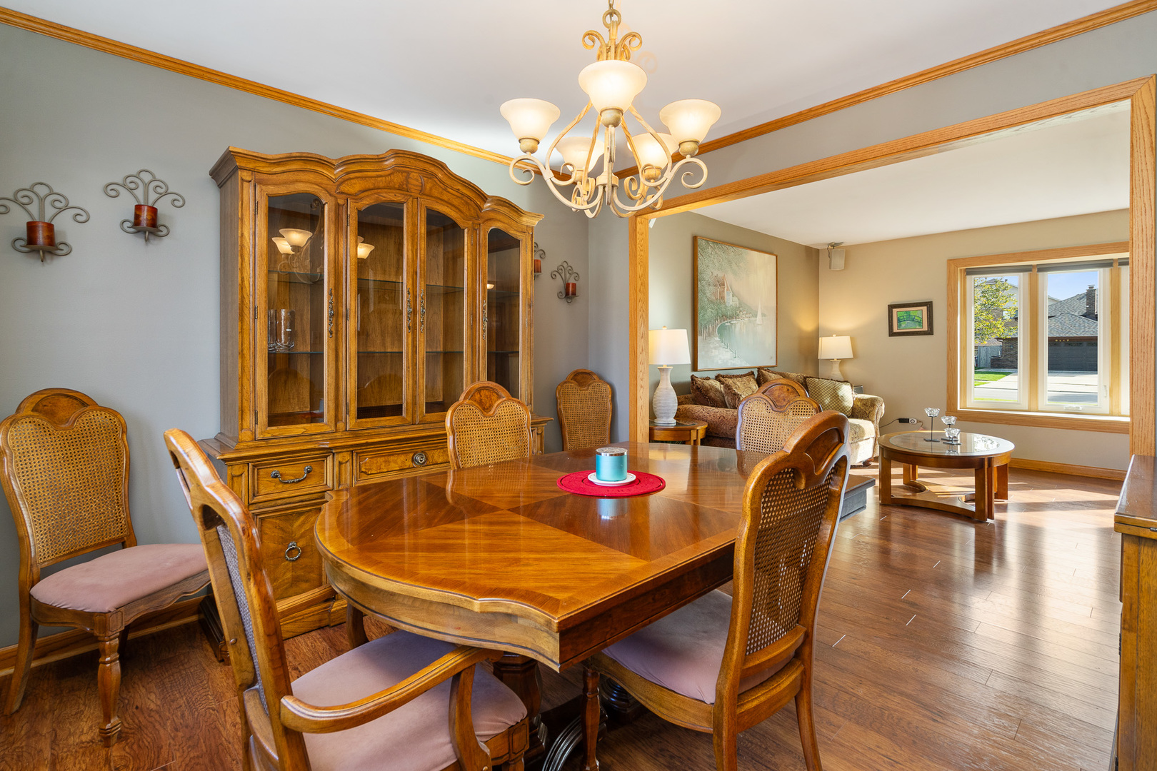 8118 Tudor Lane, Tinley Park, IL 60477