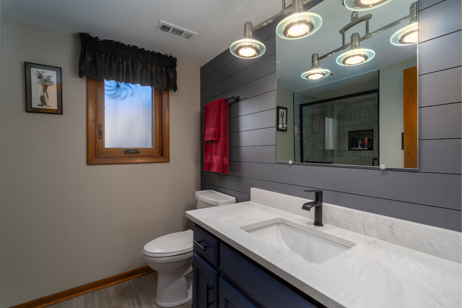 8118 Tudor Lane, Tinley Park, IL 60477