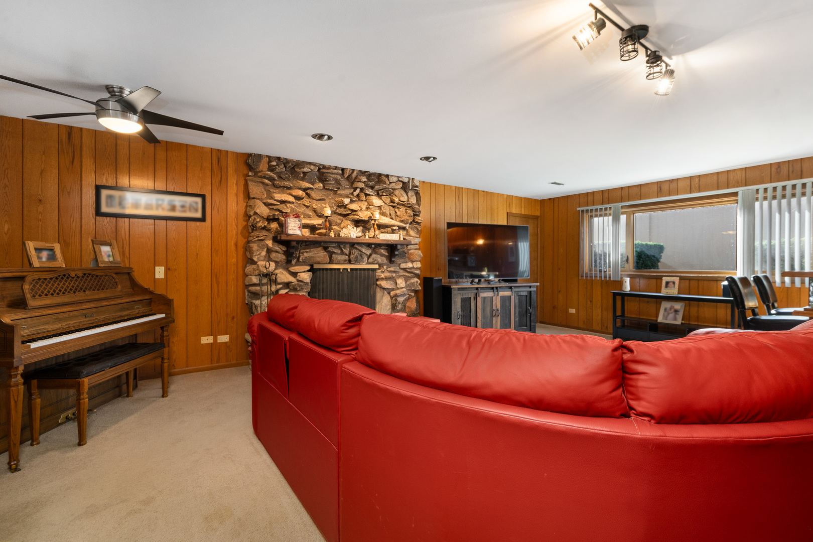 8118 Tudor Lane, Tinley Park, IL 60477