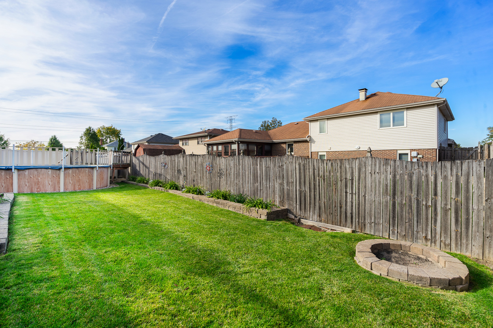 8118 Tudor Lane, Tinley Park, IL 60477