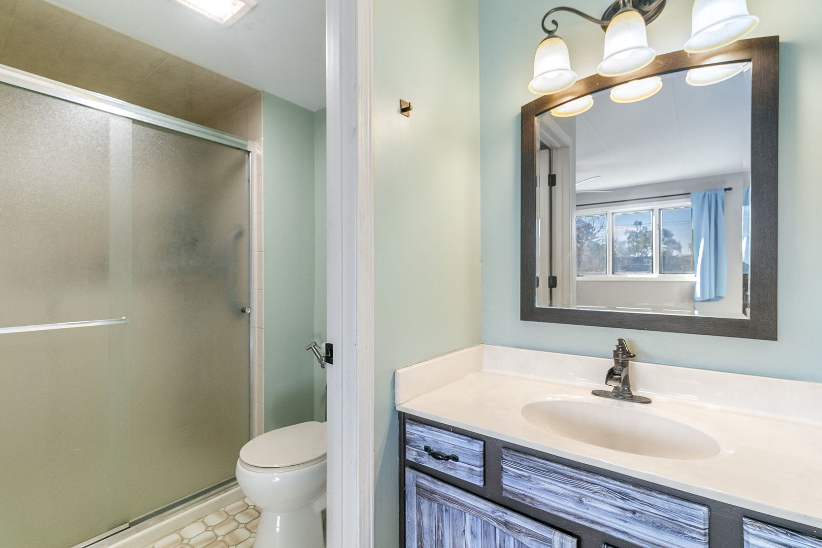 11045 S Theresa Circle #2B, Palos Hills, IL 60465