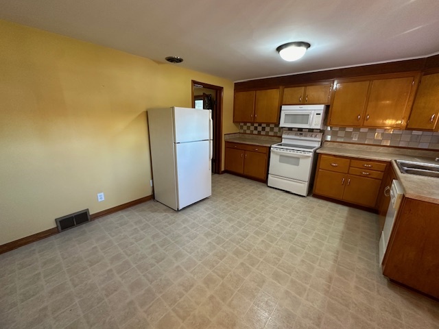 1406 Cook Boulevard, Bradley, IL 60915