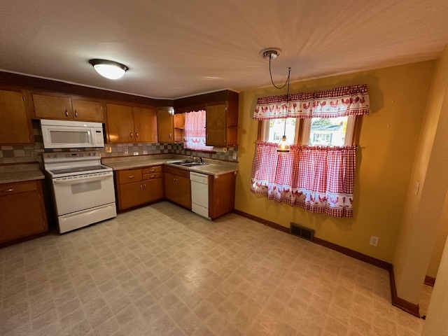 1406 Cook Boulevard, Bradley, IL 60915