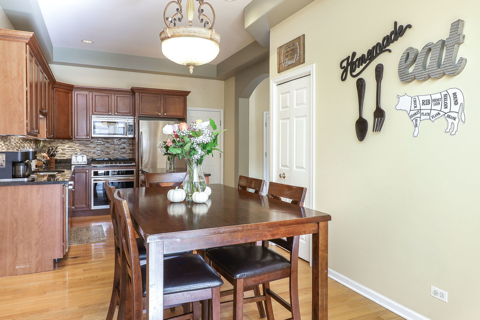 961 W Spencer Court #961, Palatine, IL 60067