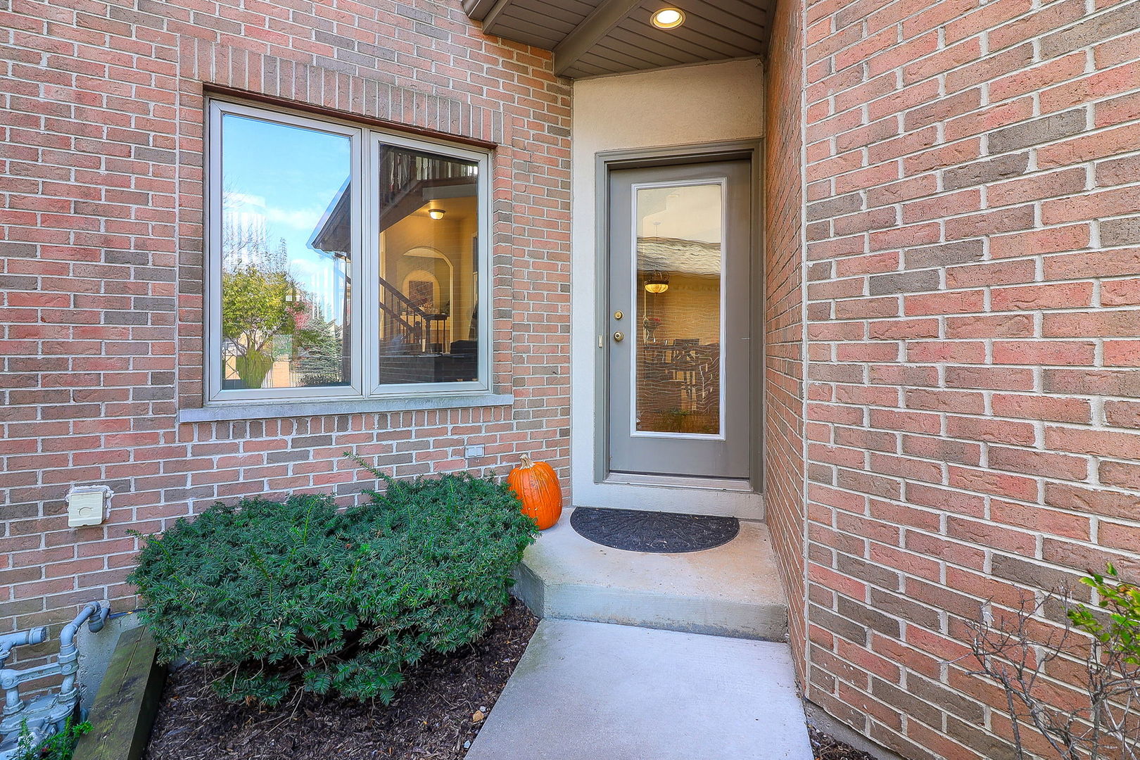 961 W Spencer Court #961, Palatine, IL 60067