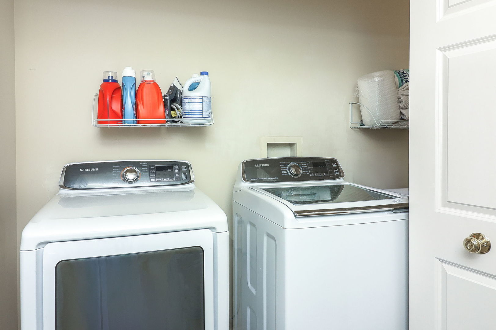 961 W Spencer Court #961, Palatine, IL 60067