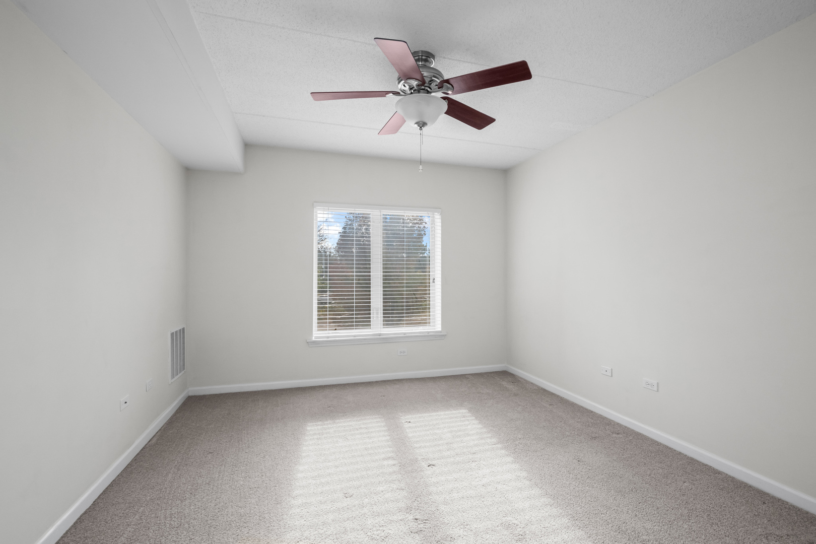 655 Perrie Drive #203, Elk Grove Village, IL 60007