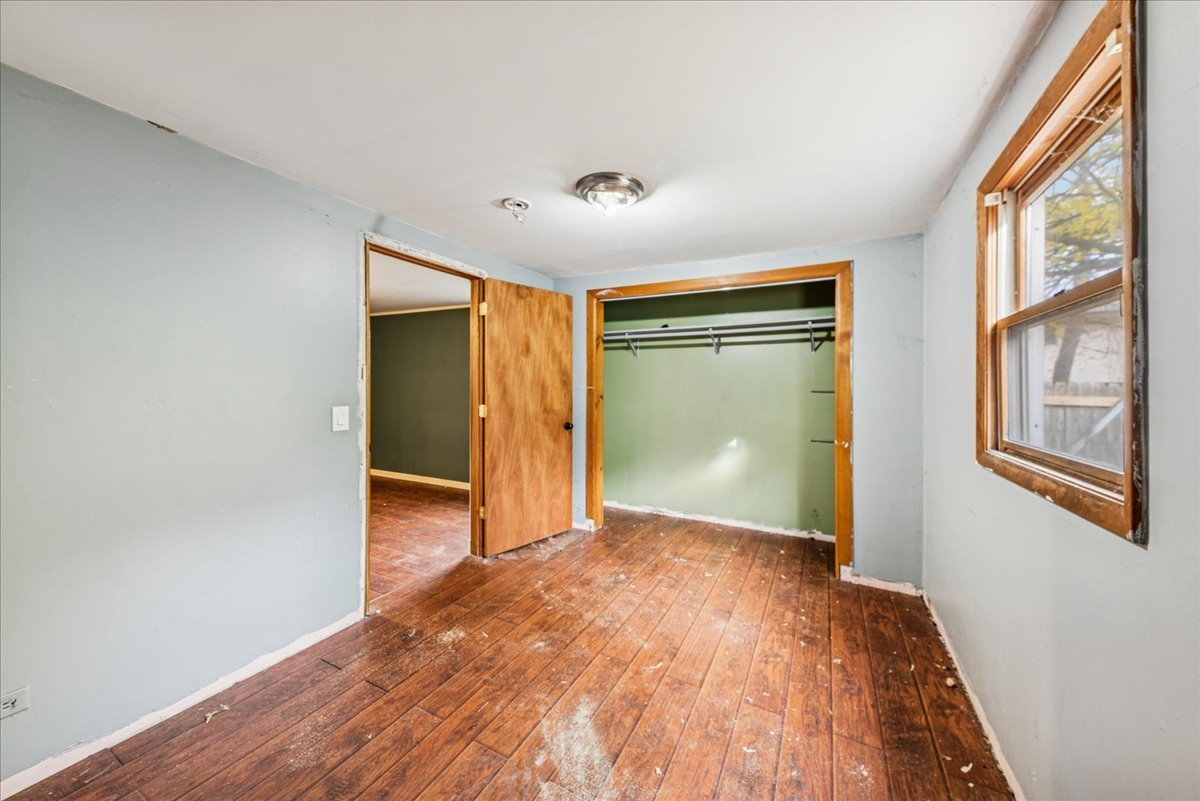 3305 Holdridge Avenue, Zion, IL 60099