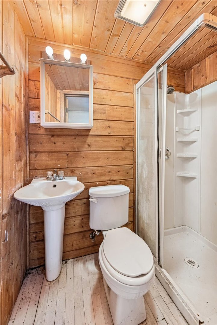 3305 Holdridge Avenue, Zion, IL 60099