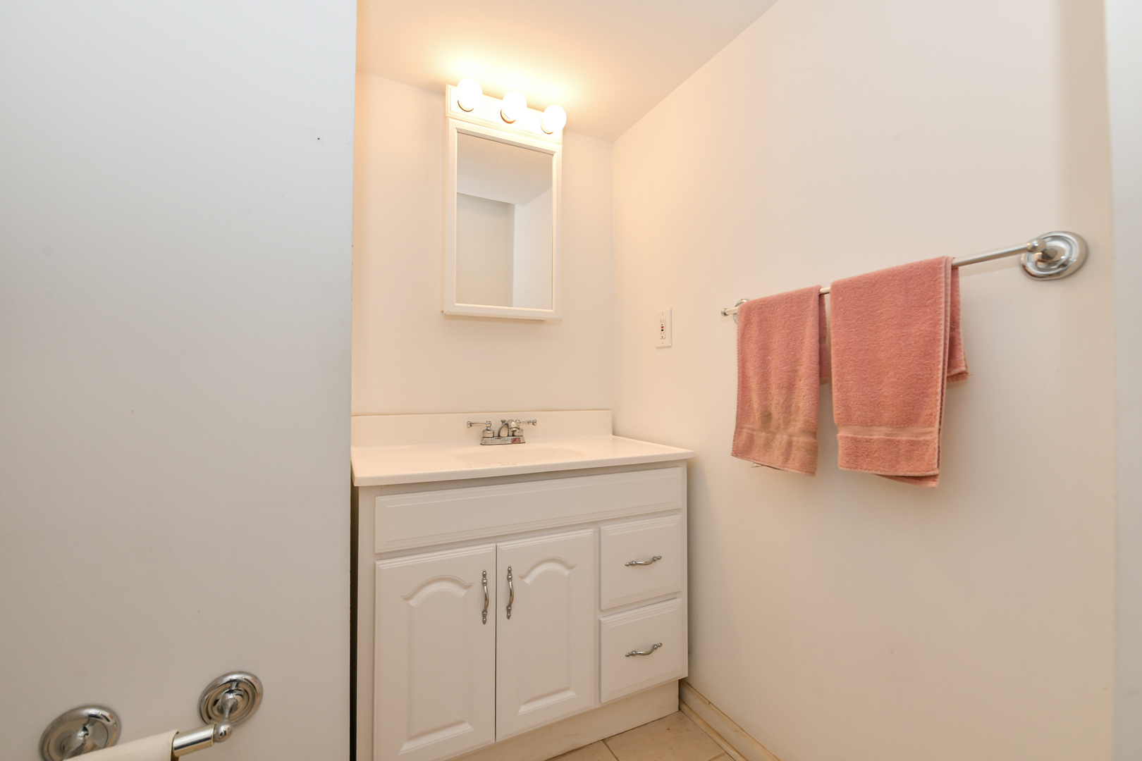 2631 Carmel Boulevard, Zion, IL 60099