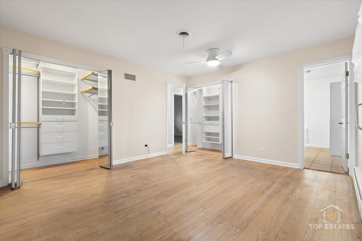 10 N Wildwood Drive, Prospect Heights, IL 60070