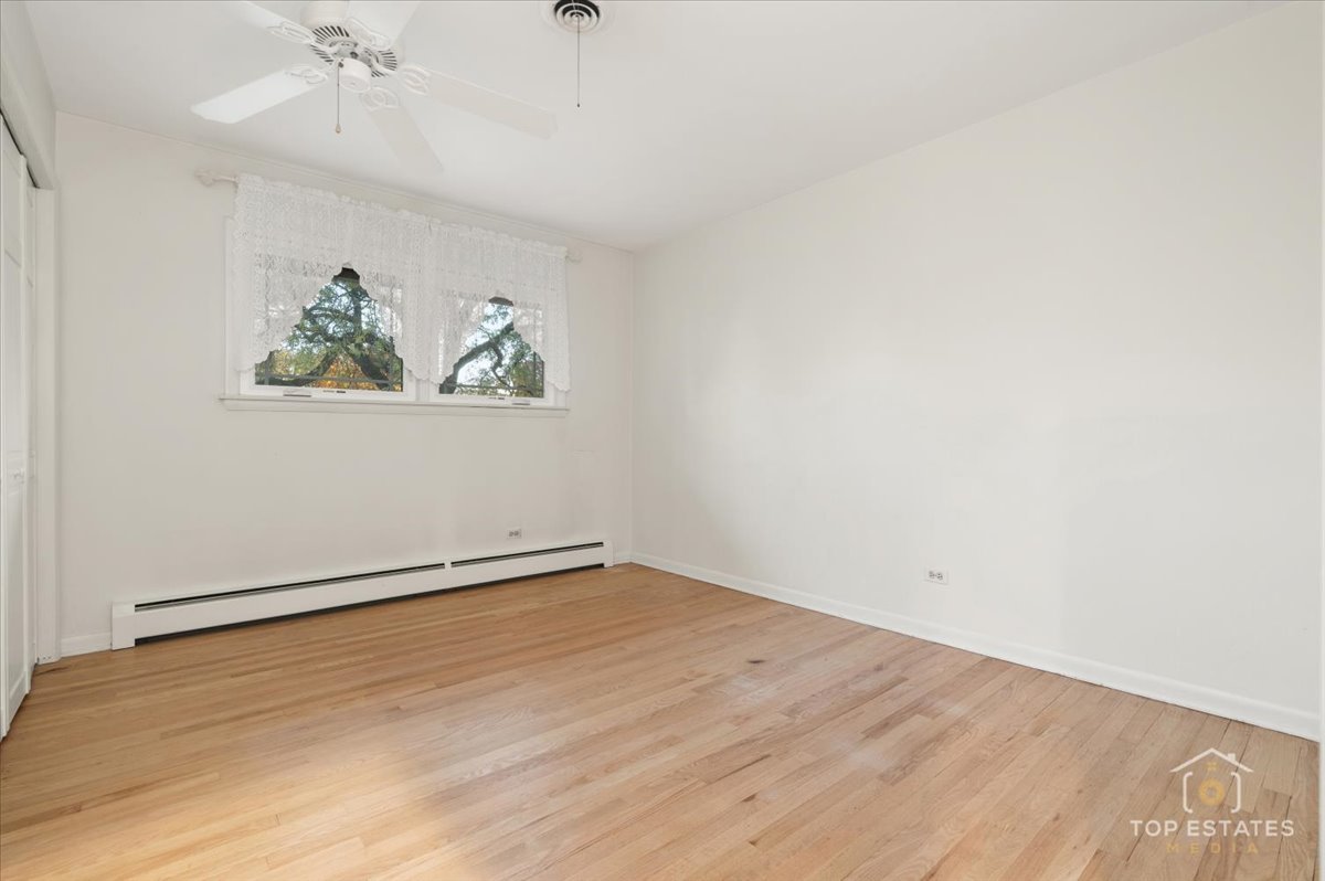 10 N Wildwood Drive, Prospect Heights, IL 60070