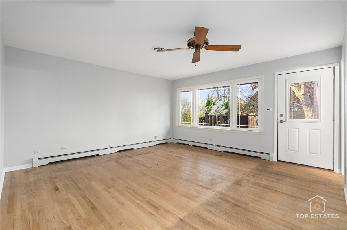 10 N Wildwood Drive, Prospect Heights, IL 60070