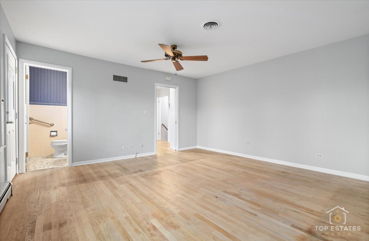 10 N Wildwood Drive, Prospect Heights, IL 60070