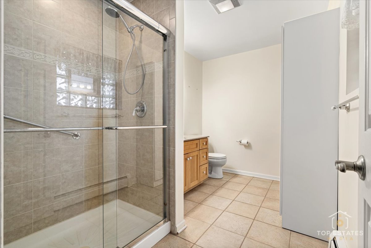 10 N Wildwood Drive, Prospect Heights, IL 60070