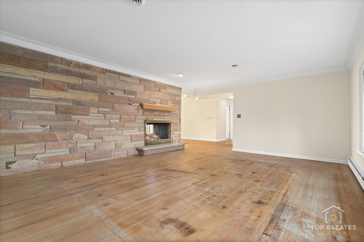 10 N Wildwood Drive, Prospect Heights, IL 60070