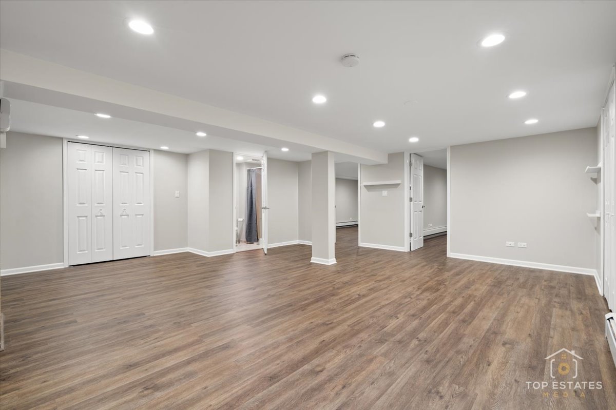 10 N Wildwood Drive, Prospect Heights, IL 60070