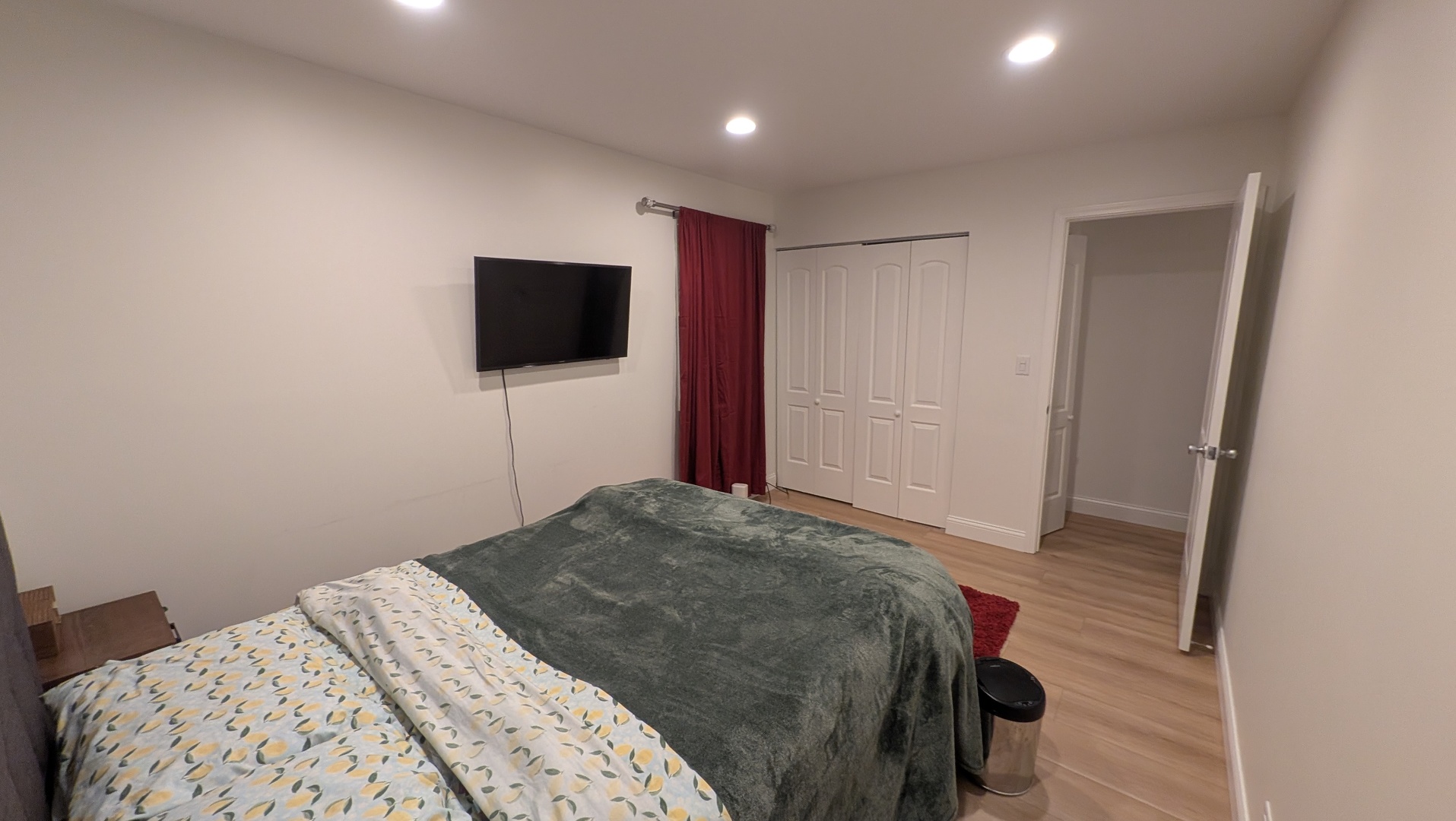 691 Burdette Avenue, Glendale Heights, IL 60139