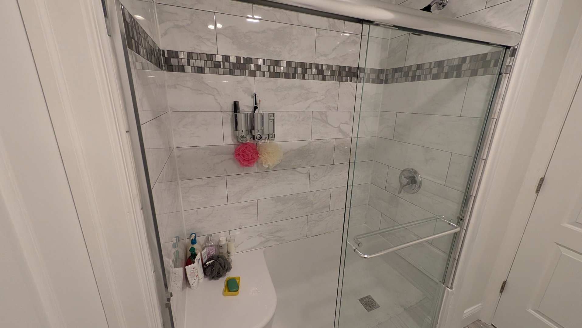 691 Burdette Avenue, Glendale Heights, IL 60139